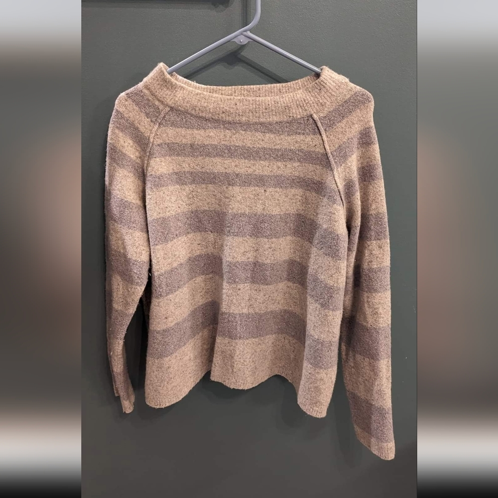 Free people sweater
